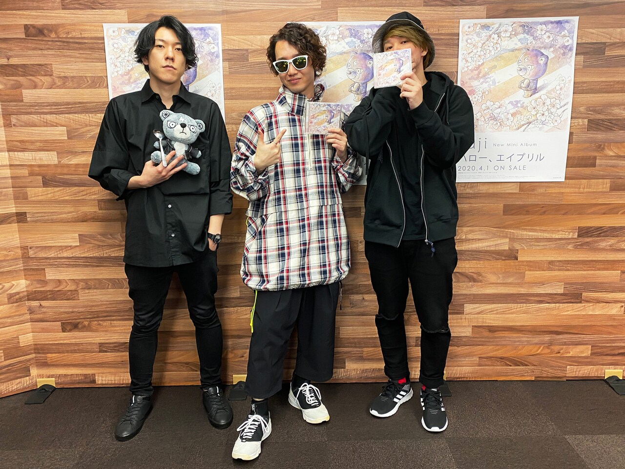 saji、スタジオライブをYouTubeで生配信