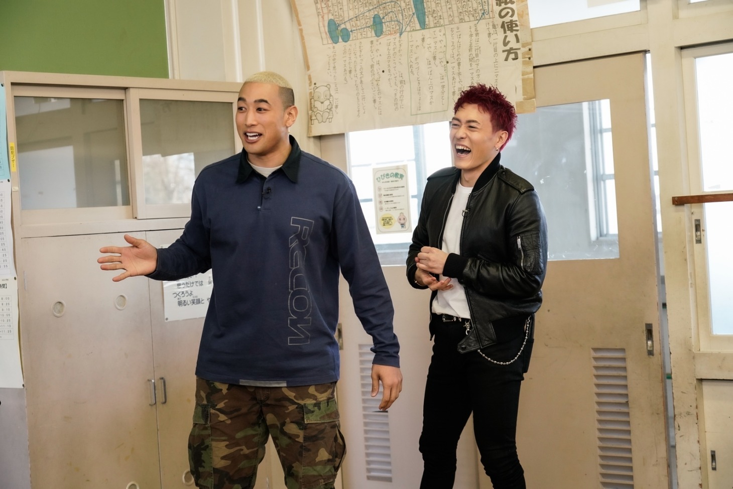 左から関口メンディー、中務裕太。（撮影：荒金大介）