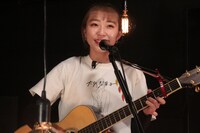 昨日4月3日に配信されたライブ「僕はまだ歌い続ける」のワンシーン。