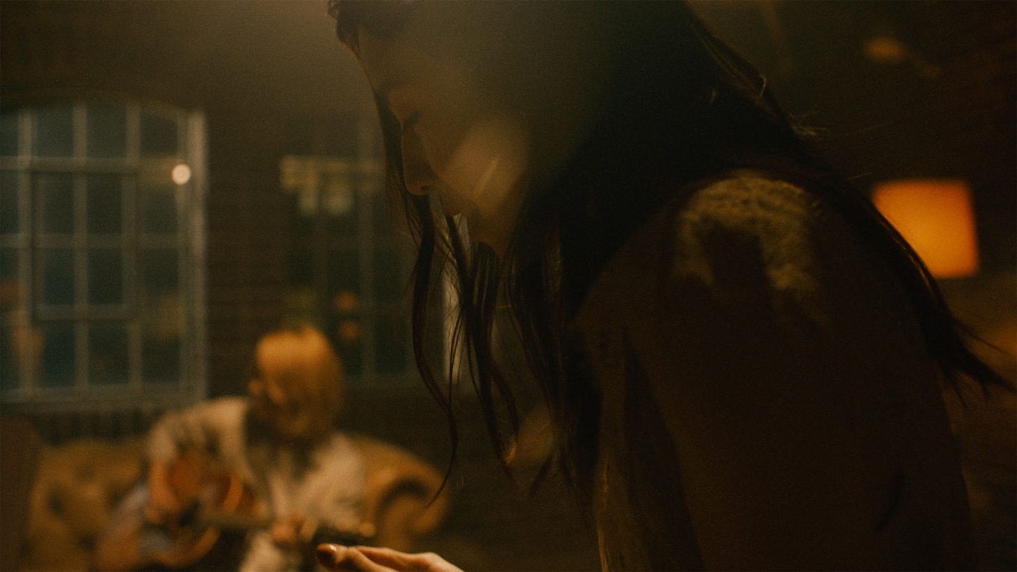 milet「The Love We've Made」ミュージックビデオより。