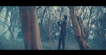 蒼井翔太「BAD END」ミュージックビデオより。