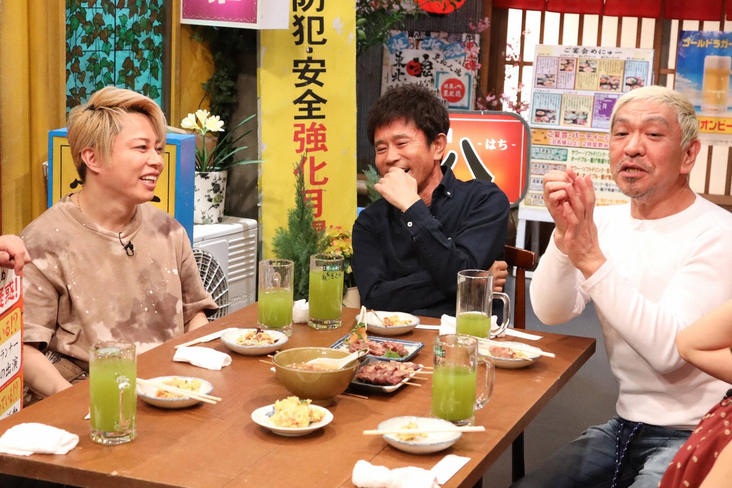 左から西川貴教、浜田雅功、松本人志。(c)フジテレビ