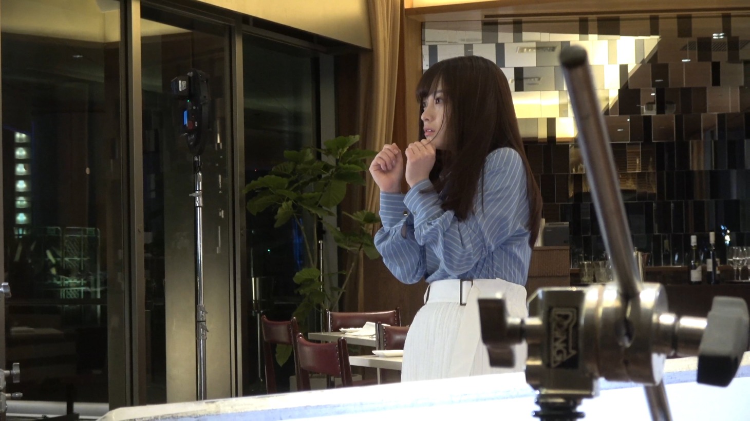 「放置少女～百花繚乱の萌姫たち～」CMのメイキングシーン。
