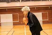 狙いを定める小森隼。（撮影：荒金大介） (c)ABEMA