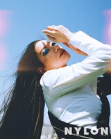 Awich(c)NYLON JAPAN