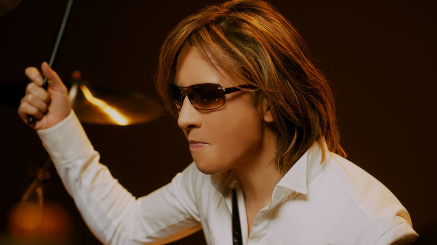 「『ワンダ』極」シリーズ新テレビCM「極めた人」編より、YOSHIKI（X JAPAN）。