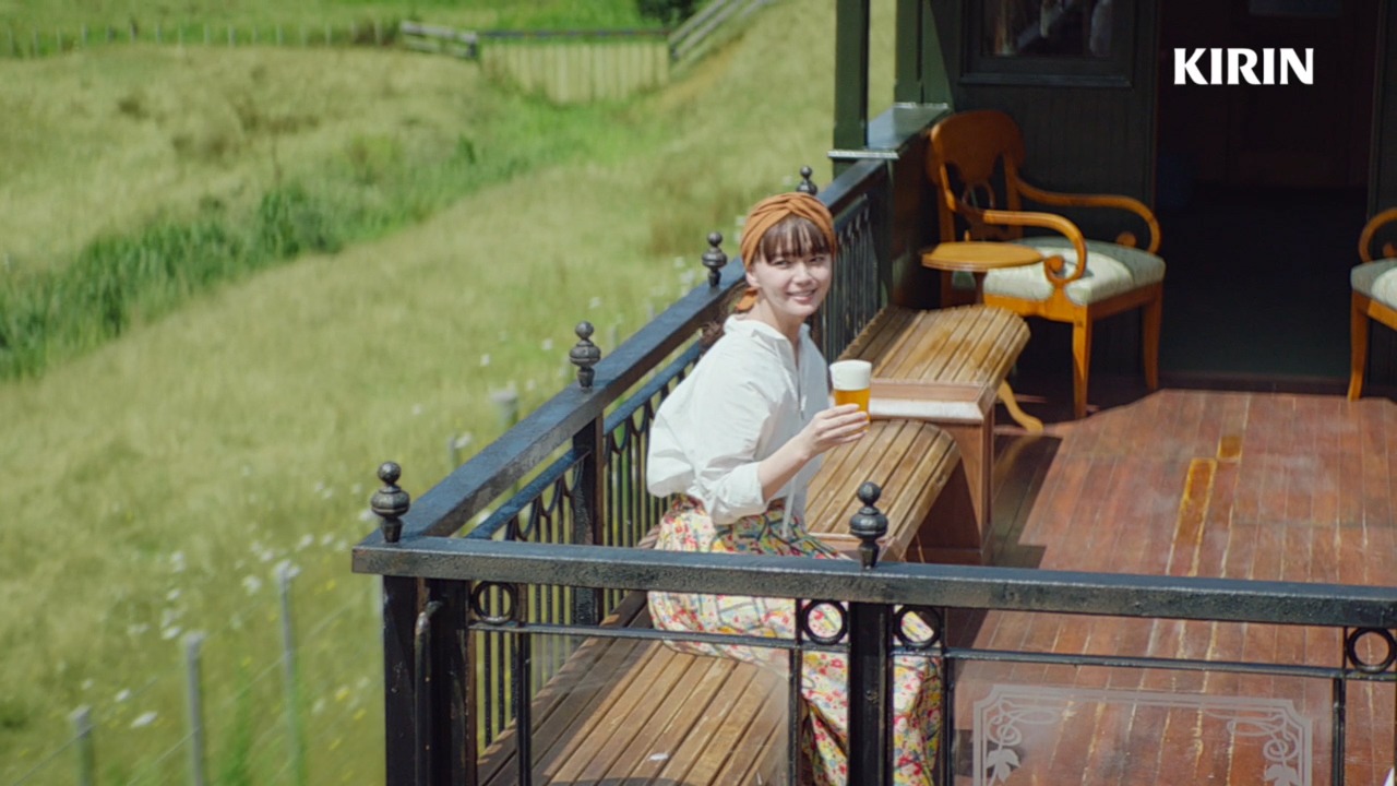 「GREEN JUKEBOX 旅編」のワンシーン。