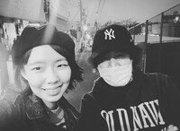 左からルカタマ、関美彦。