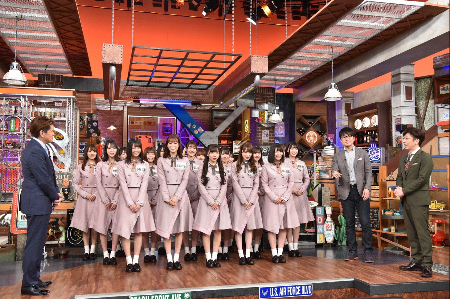 日向坂46が出演する日本テレビ系「ウチのガヤがすみません！」より。(c)日本テレビ