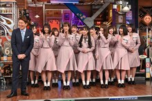 日向坂46が出演する日本テレビ系「ウチのガヤがすみません！」より。(c)日本テレビ