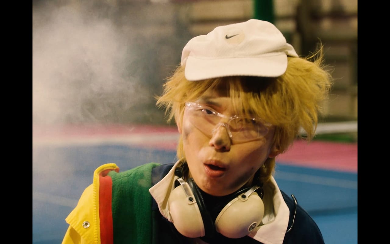 Mega Shinnosuke新曲「Sports」MVをプレミア公開、直前にはインスタライブも