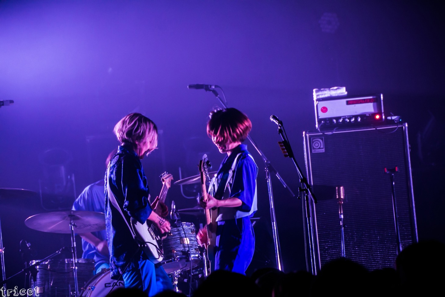 tricot「9才ワンマン」の様子。