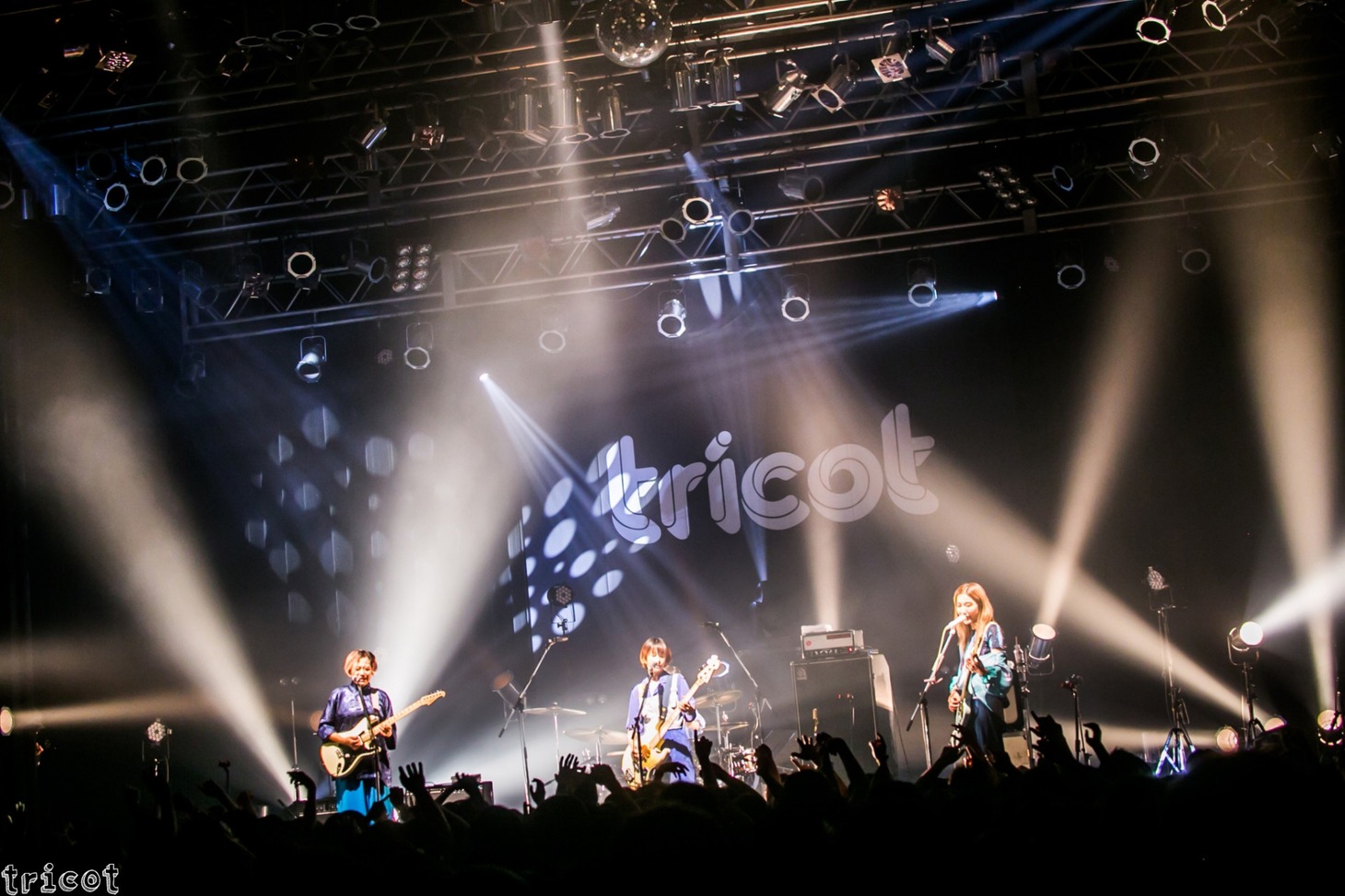tricot「9才ワンマン」の様子。