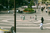 「yarden+」第2弾ルックブックより。