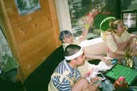 「yarden+」第2弾ルックブックより。