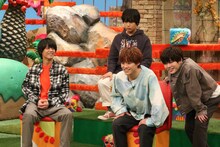 左から時計回りにKing & Princeの高橋海人、なにわ男子の大西流星、長尾謙杜、大橋和也。(c)フジテレビ