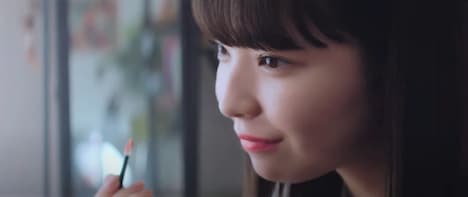 Novelbright×カネボウ「KATE」コラボMVのワンシーン、