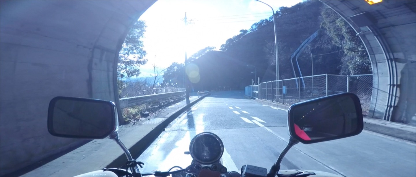 田中ヤコブ「BIKE」MVのワンシーン。
