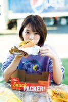 「ラストアイドル長月翠 ファースト写真集『意外性』」購入特典のポストカード。(c)細居幸次郎/週刊プレイボーイ