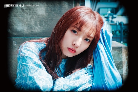 新内眞衣が登場する雑誌「BRODY」6月号付録ポスター。