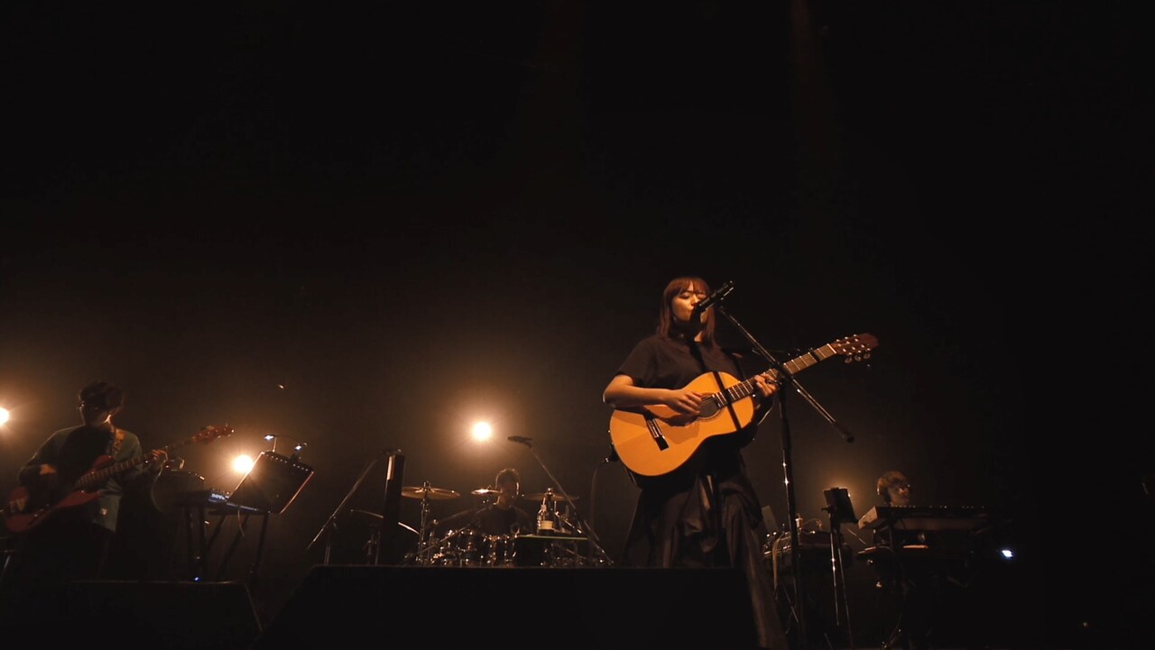 iriが全国ツアーの開催中止を発表、昨年のツアーよりライブ映像公開