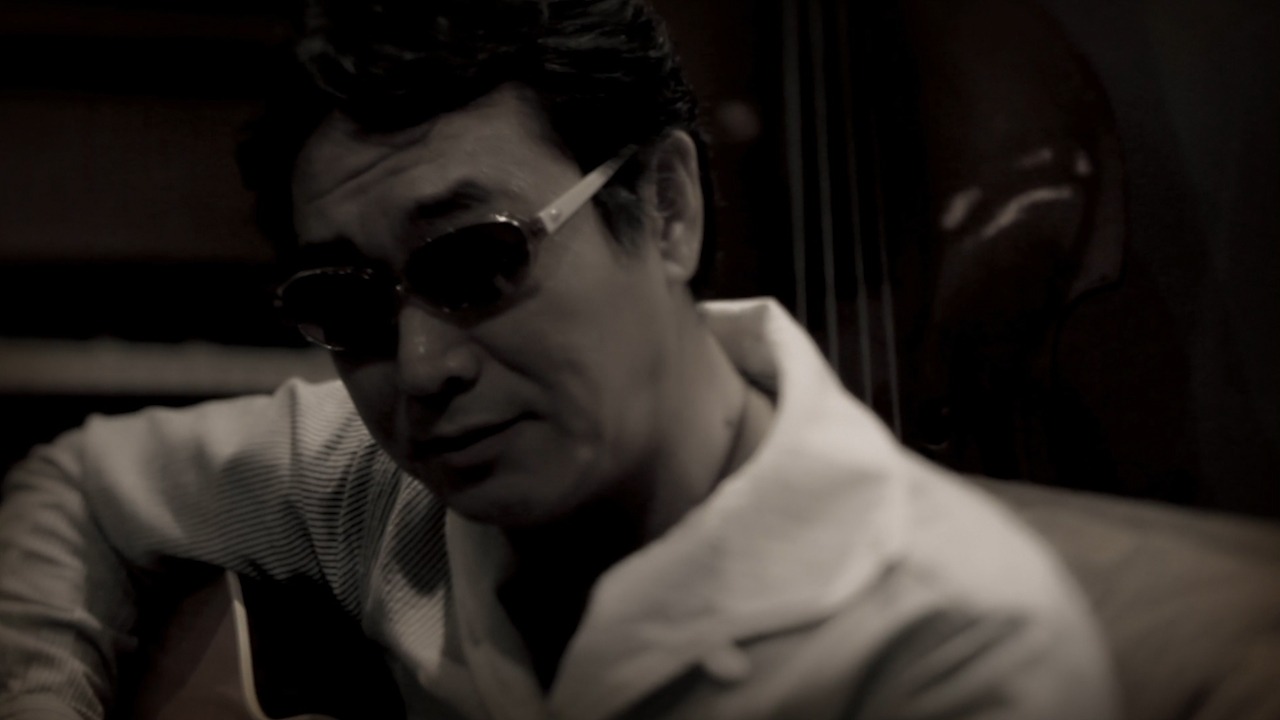 杉山清貴「夢を見たのさ」ミュージックビデオより。