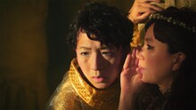 井手健介と母船「ささやき女将」ミュージックビデオより。
