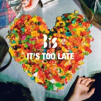 BiS「IT'S TOO LATE」配信ジャケット