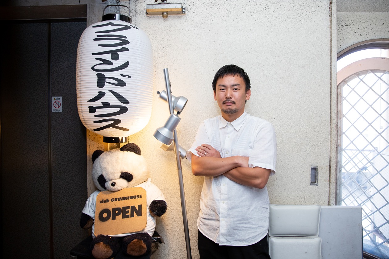club GRINDHOUSE店長の長谷川洋星氏。（撮影：南部聡一）
