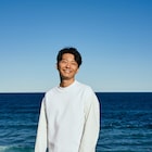 本日ソロデビュー10周年!星野源初ライブ会場での特別公演配信、シングル集めたボックスも発売