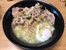 澤部渡（スカート）特製インスタントラーメン。