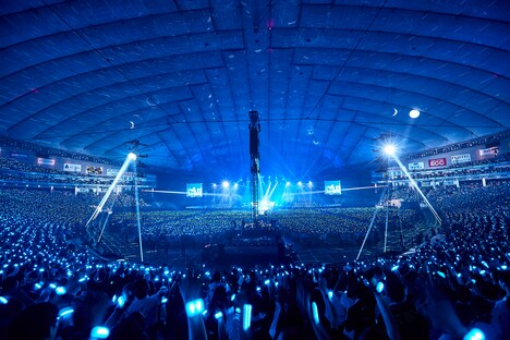 UVERworld「UVERworld LIVE 2019 at TOKYO DOME」12月19日公演の模様。