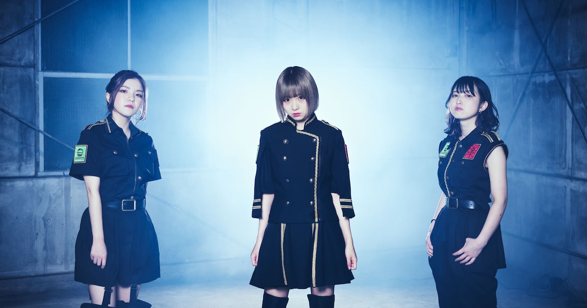 ガールズロックバンド革命がTRiDENTに改名、再始動後初の新曲MV公開 