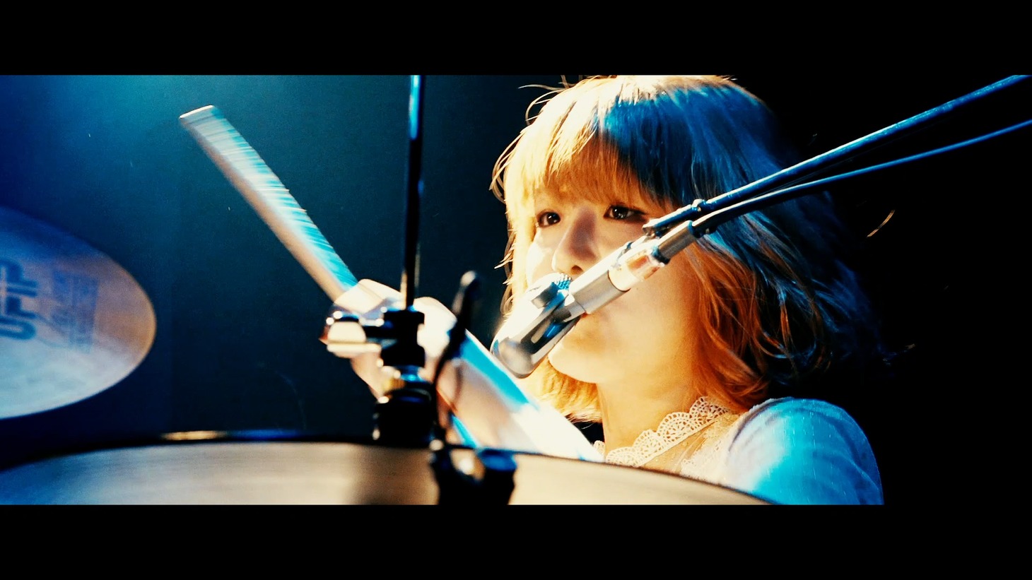 シナリオアート「[Chapter #18]-10th anniversary finale-」より。