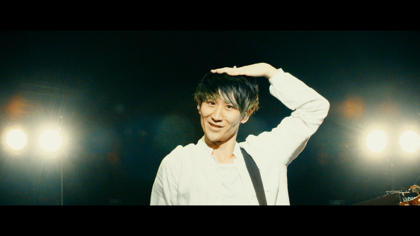 シナリオアート「[Chapter #18]-10th anniversary finale-」より。