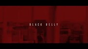 GADORO「BLACK BELLY」ミュージックビデオのワンシーン。