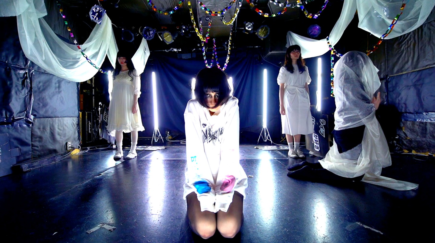 DJ後藤まりこ「パンクが好き」ミュージックビデオのワンシーン。