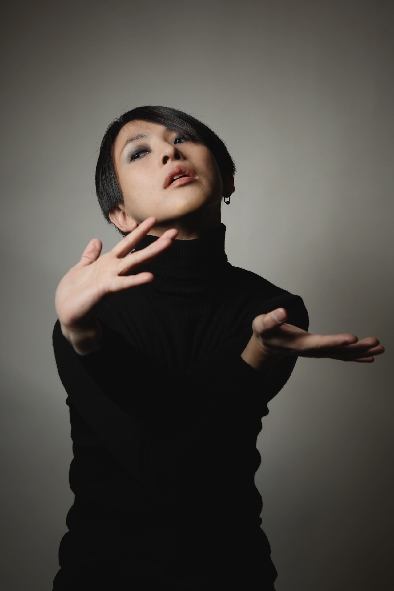 アーバンギャルドおおくぼけいのピアノソロプロジェクト始動、毎月ミニアルバム2作を配信リリース