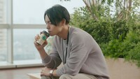 マウントレーニア新テレビCM「ほどいて、すすめ。」編レコーディング動画より。