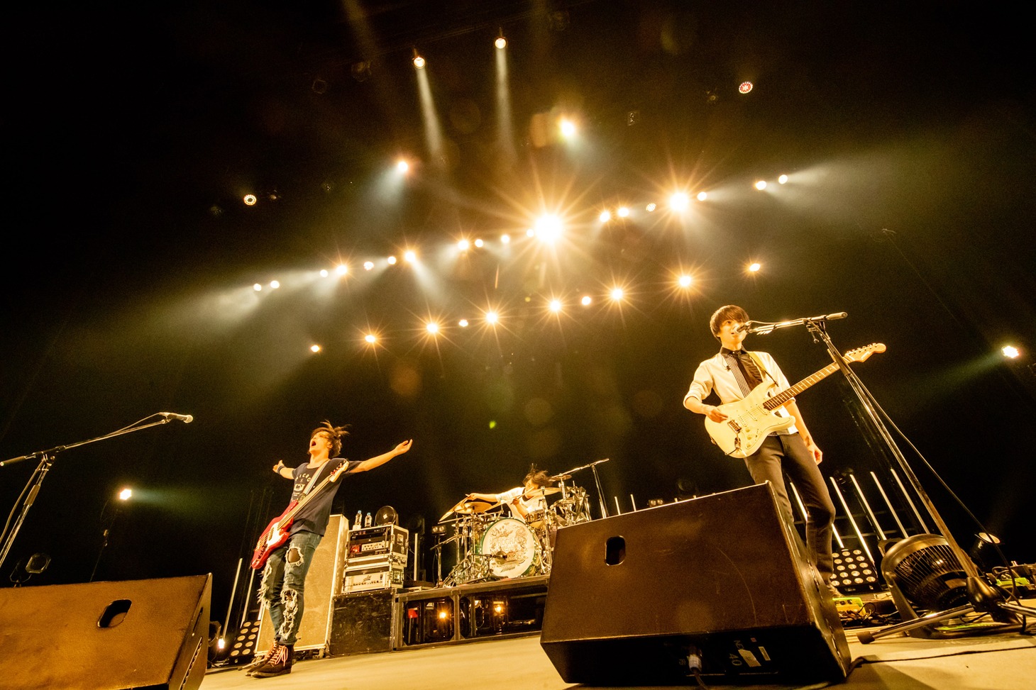 UNISON SQUARE GARDEN（Photo by Viola Kam［V'z Twinkle］）