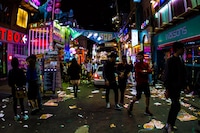 ソウル有数の歓楽街、ホンデの夜。（写真提供：大石慶子）