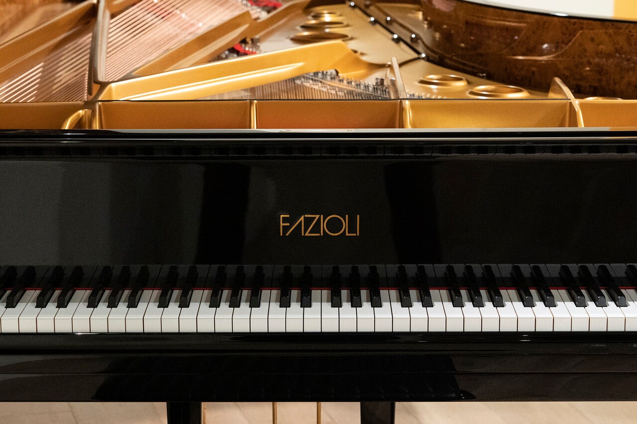 FAZIOLI(ファツィオリ)製ピアノ
