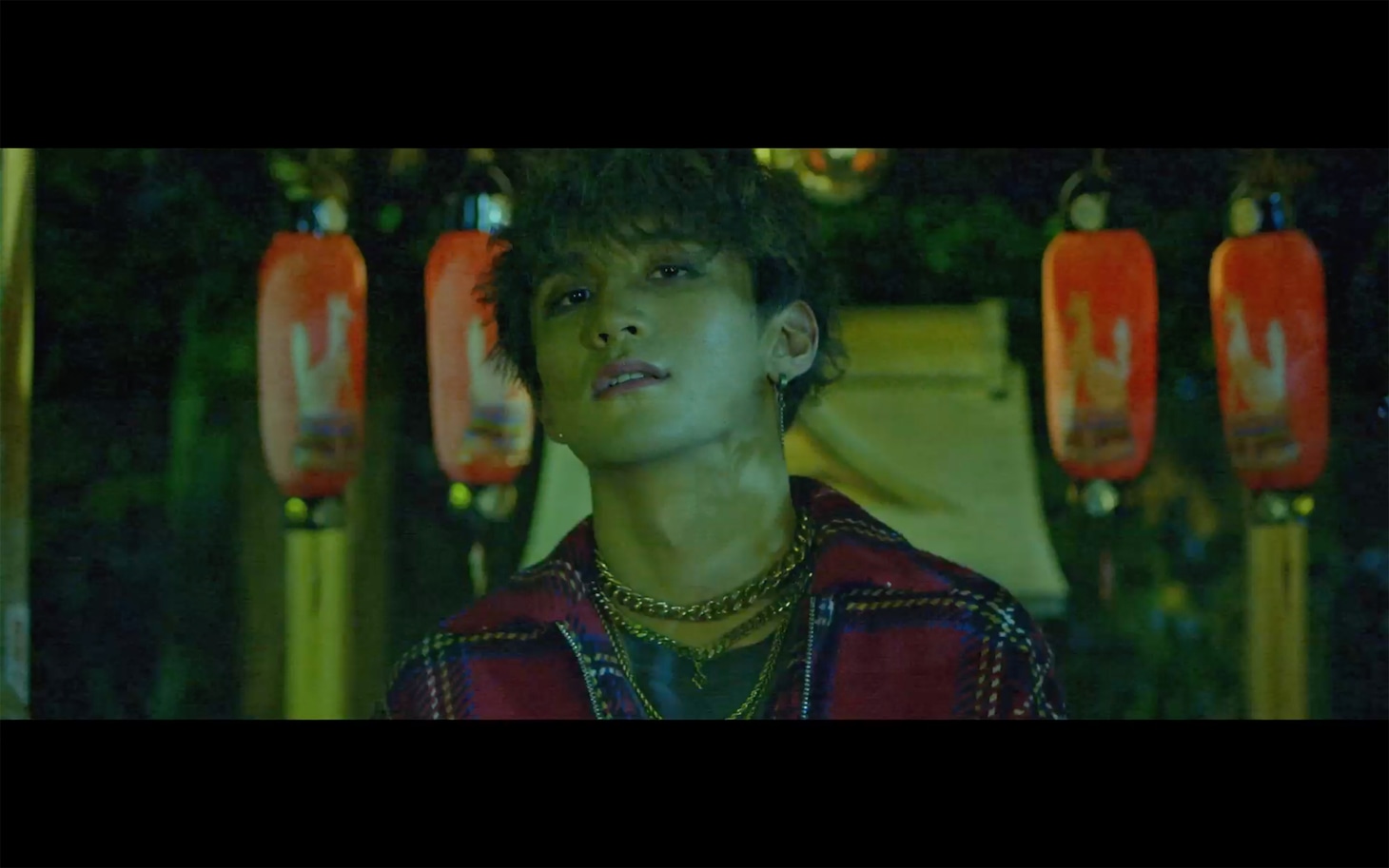 JINH「Very Good」ミュージックビデオより。