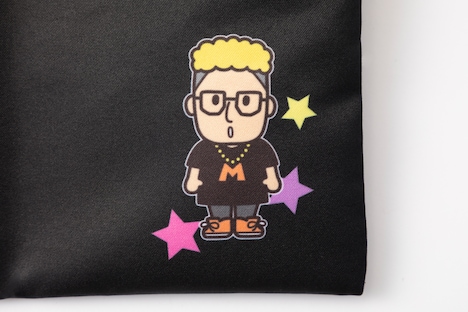 「HELLO MANDY ★ SANRIO CHARACTERS」サコッシュにあしらわれたハローメンディー。