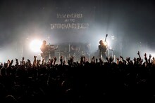 「『Vinegar』 from "BLOOD SHIFT TOUR 2019" FINAL at MYNAVI BLITZ AKASAKA - 浅井健一&THE INTERCHANGE KILLS」のワンシーン。