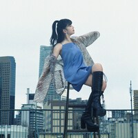 eill「FAKE LOVE/」配信ジャケット