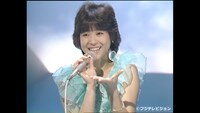 人気画像4位は「松田聖子だけが出演する1983年の音楽番組『ザ・スター 松田聖子 振り向けば…聖子』全5話一挙再放送」より、歌謡ポップスチャンネル「ザ・スター 松田聖子」のワンシーン。