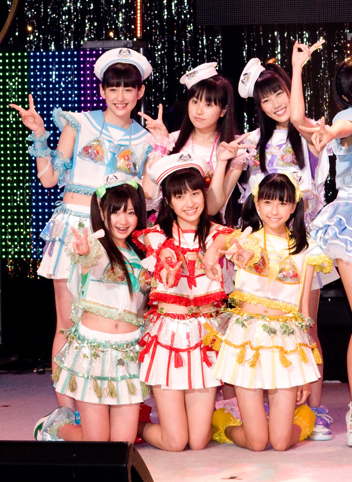 「アイドルユニットサマーフェスティバル2010」記者会見時のももいろクローバー。