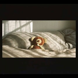 Sano ibuki、自ら撮影と監督担当した「ファーストトイ」MV公開