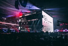 amazarashi「朗読演奏実験空間“新言語秩序”」の様子。